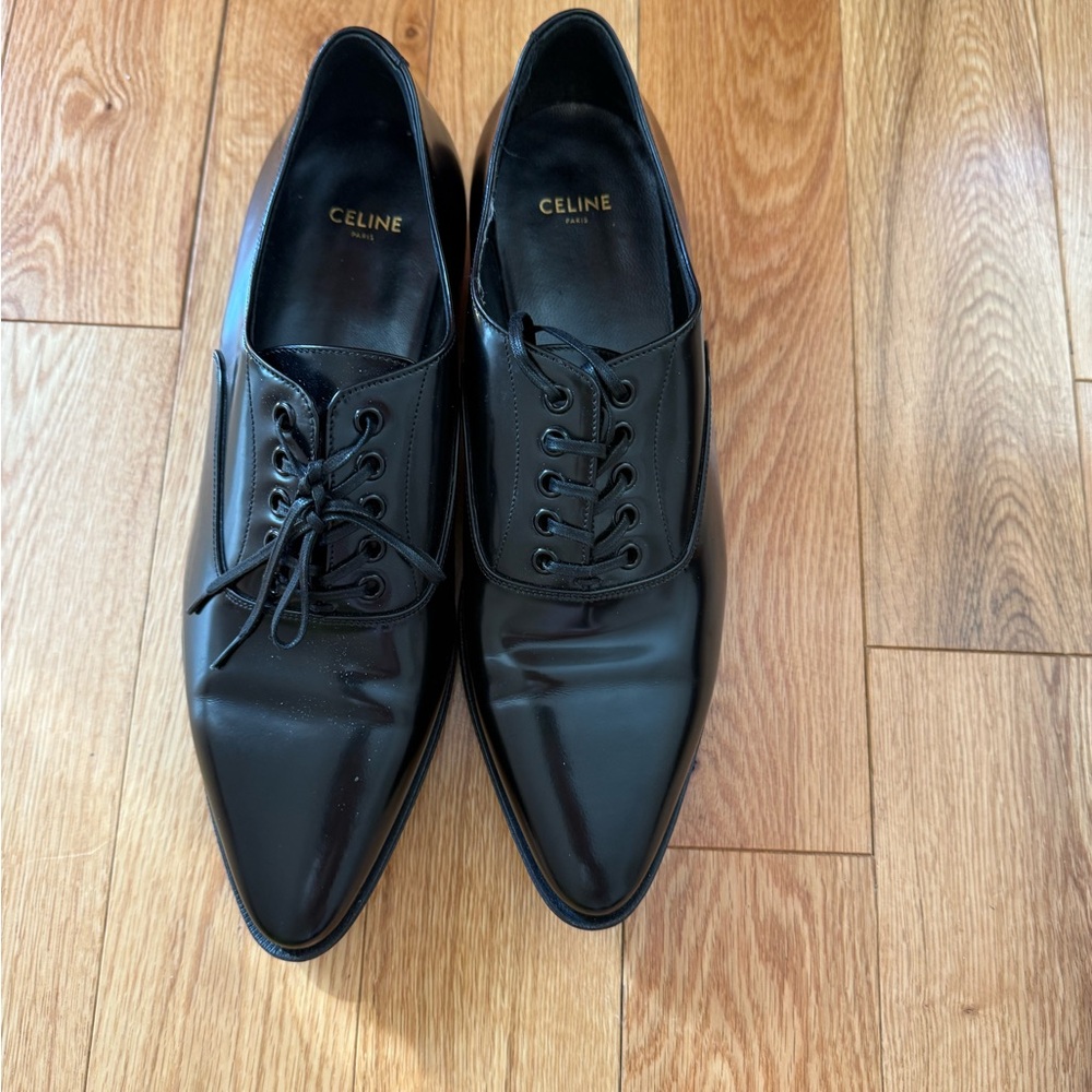 Celine Paris Glossy Black pointy lace up 39 Oxford